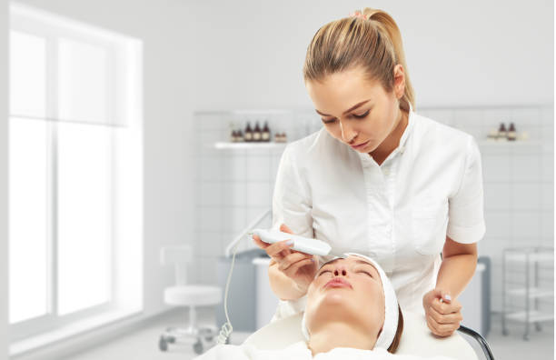 أهم تحديات إدارة عيادات التجميل وعيادات الأسنان وحلولها التقنية 